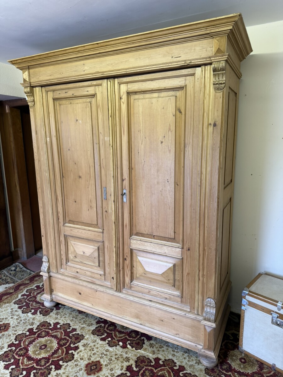 ANTIQUE PINE TWO DOOR ARMOIRE/WARDROBE 1900 - Image 3