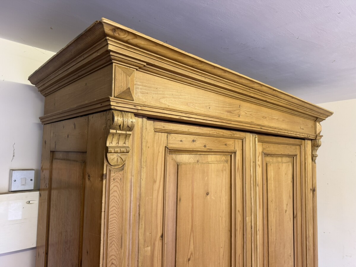 ANTIQUE PINE TWO DOOR ARMOIRE/WARDROBE 1900 - Image 4
