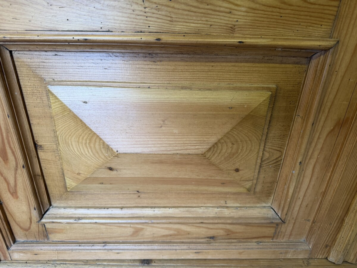ANTIQUE PINE TWO DOOR ARMOIRE/WARDROBE 1900 - Image 8