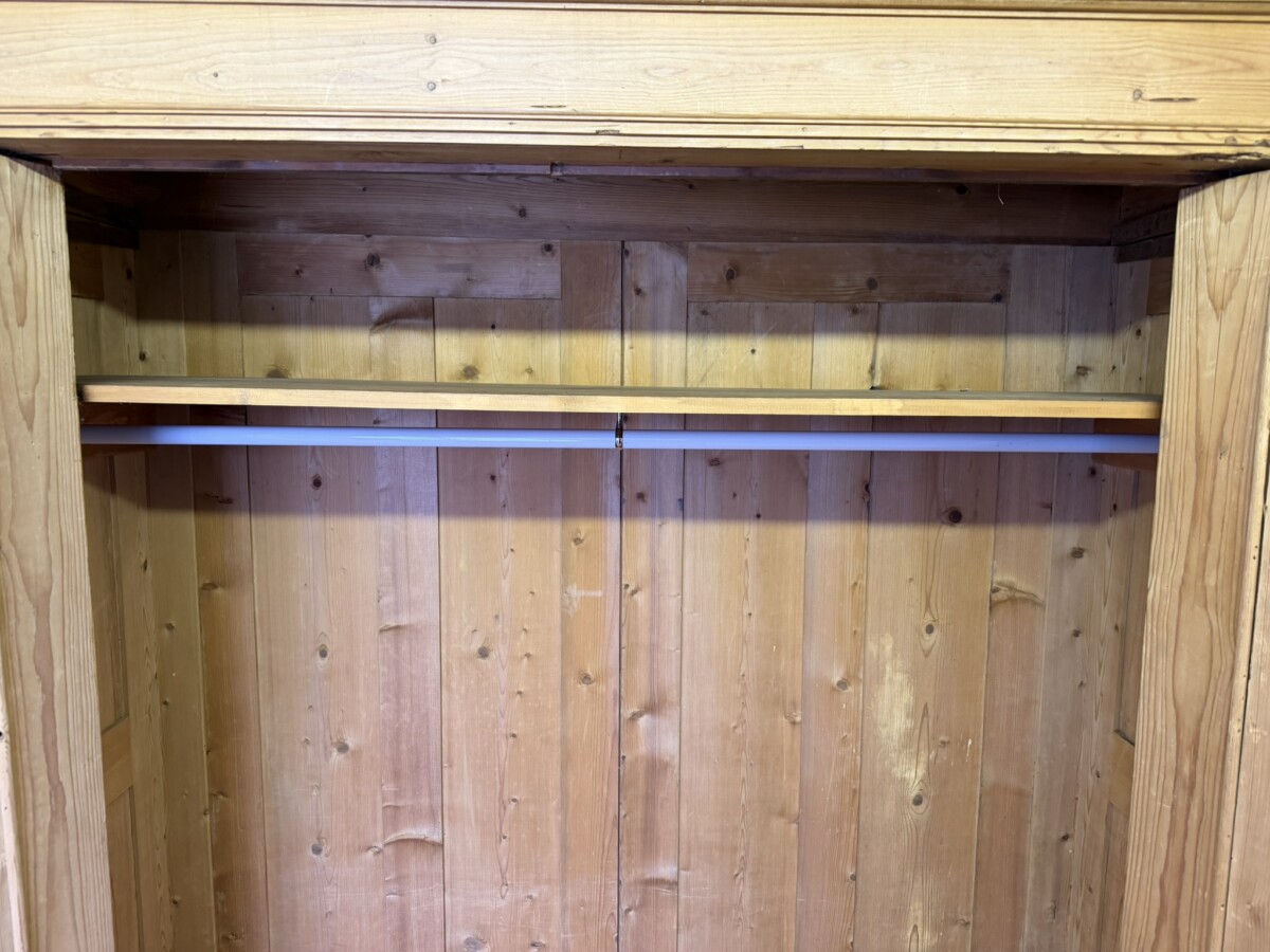 ANTIQUE PINE TWO DOOR ARMOIRE/WARDROBE 1900 - Image 12
