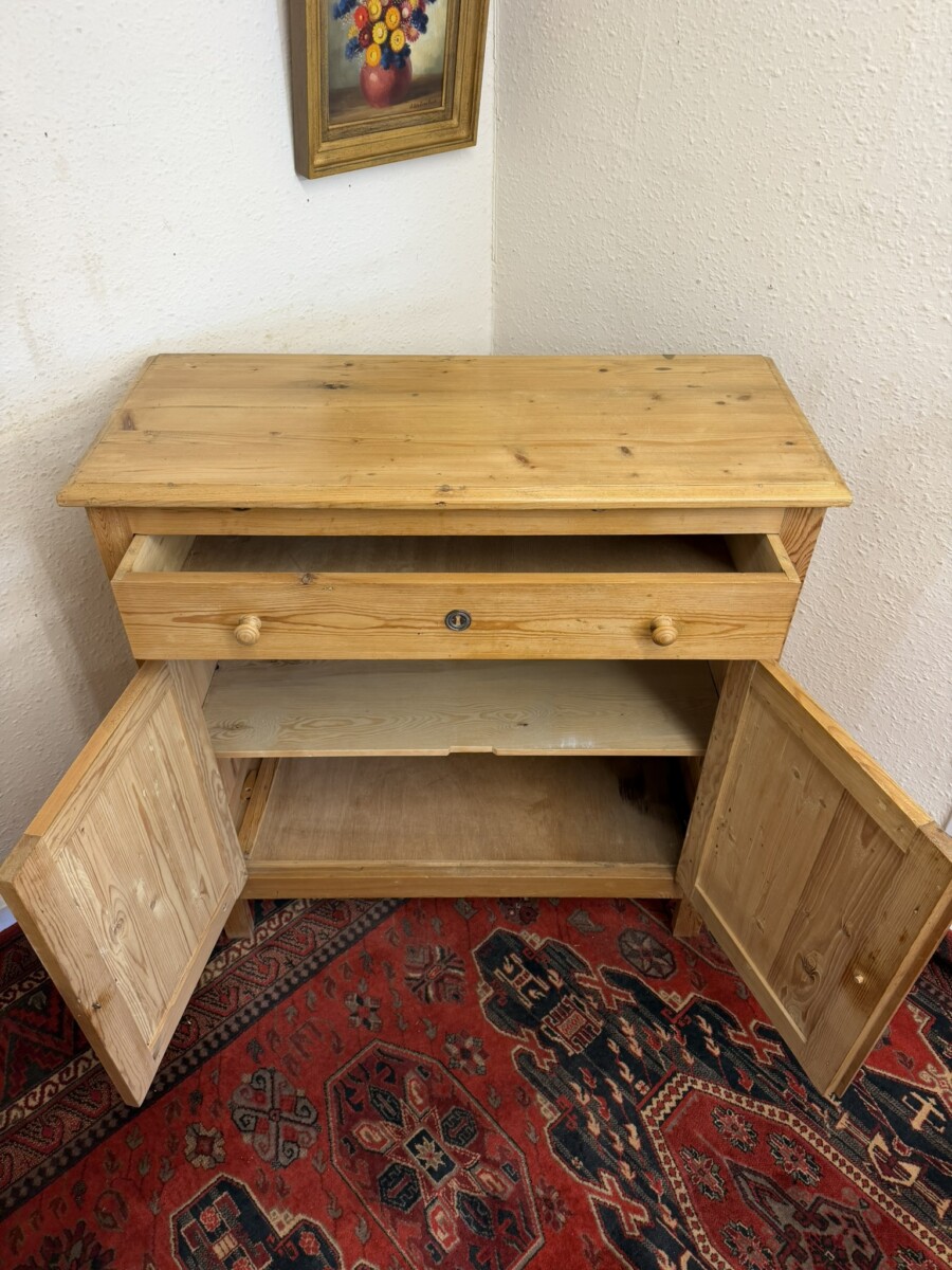 ANTIQUE PINE CUPBOARD/CABINET CIRCA 1930 - Image 8